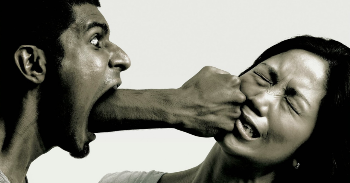 Abus verbal: 4 comportements adultes qui prouvent que vous en avez souffert dans l’enfance 1