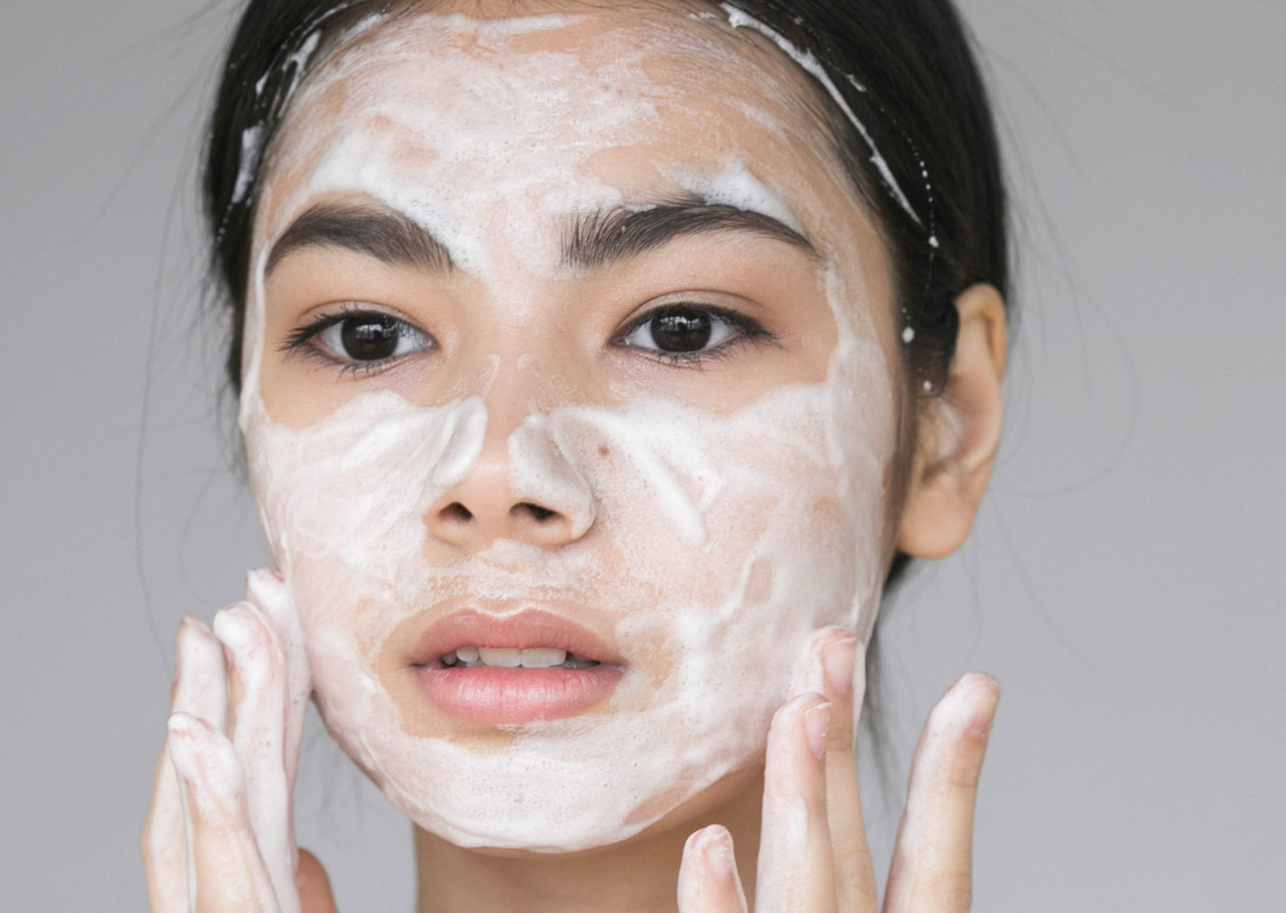 Pourquoi les Japonais se lavent le visage pendant 10 minutes? 66